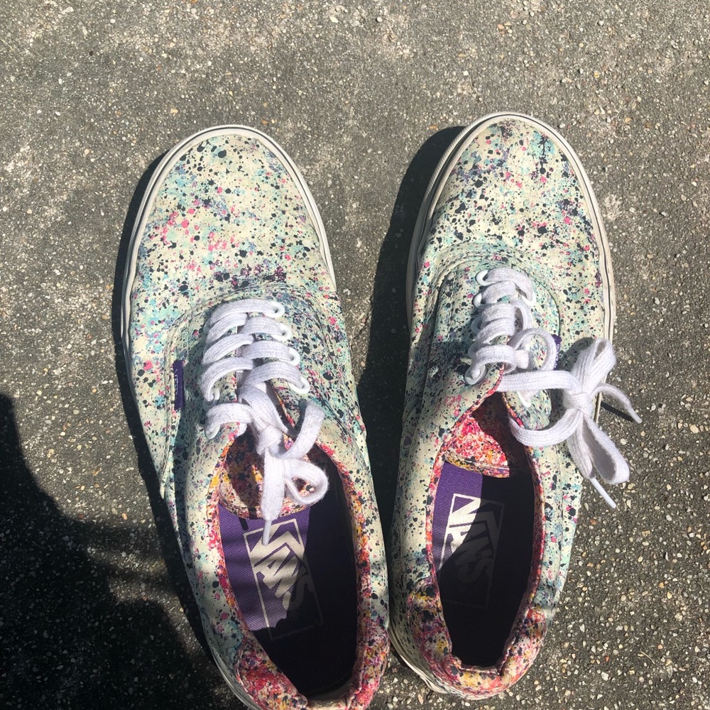 Vans - Picture 2 of 3